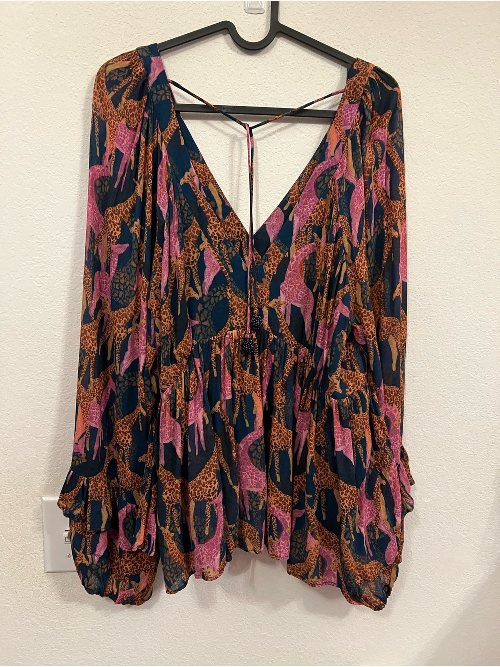 🦒Farm Rio 🦒 Ruffled Blouse & Bonus Buy - Picture 2 of 9